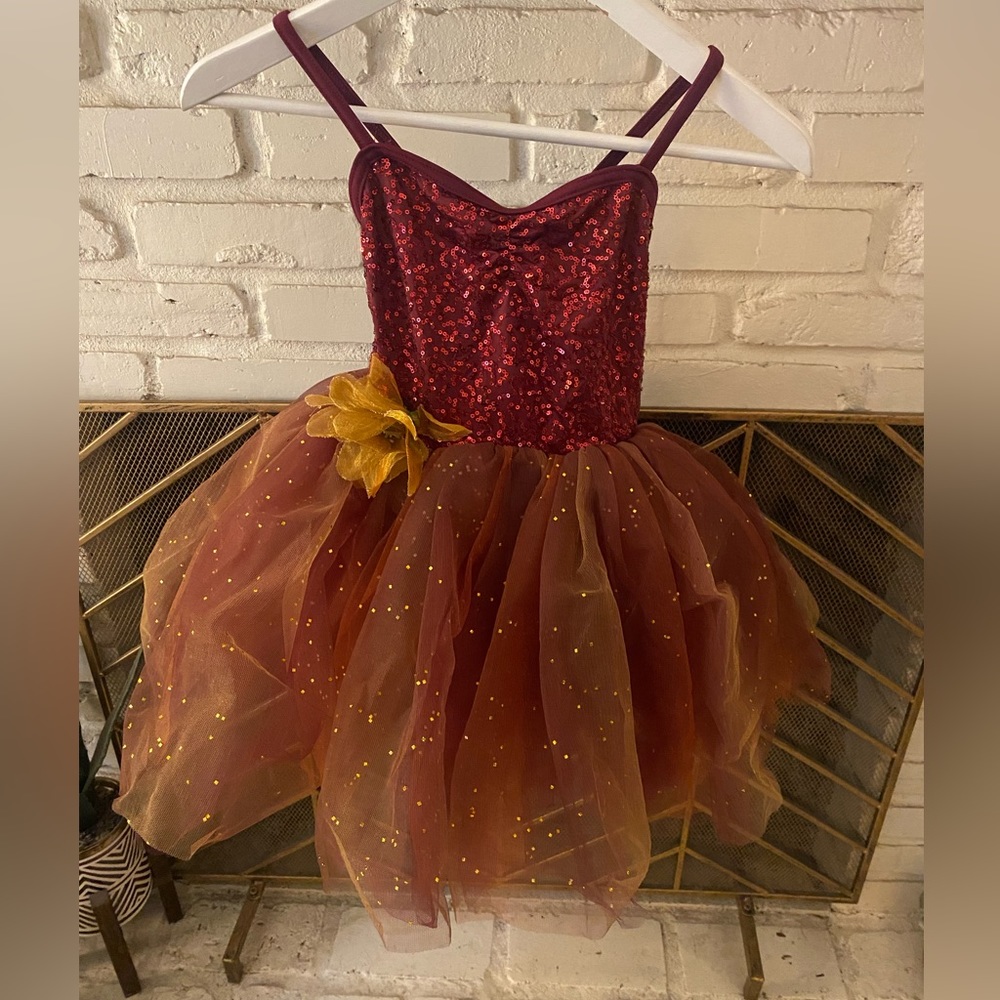 Girls Weissman Dance Costume Size MC(8-10)